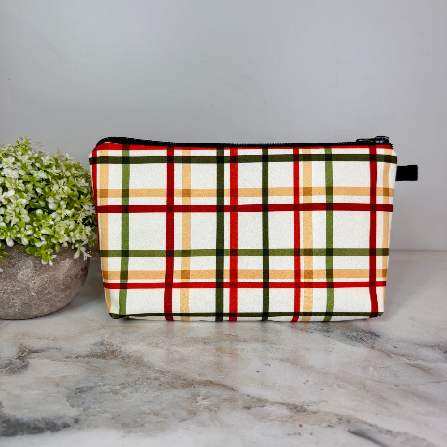 Pouch - Christmas Winter - Cream Plaid