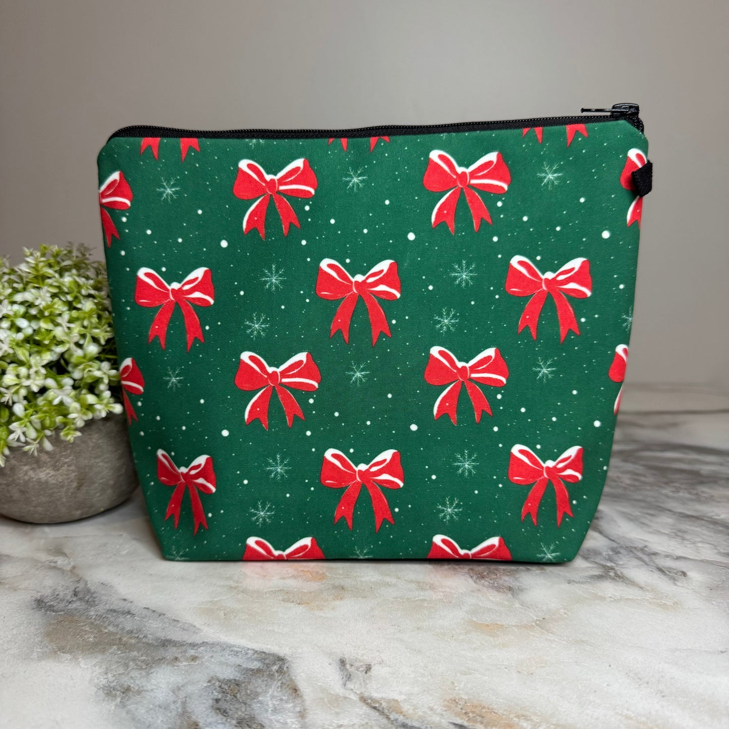 Pouch XL - Christmas Green Bow