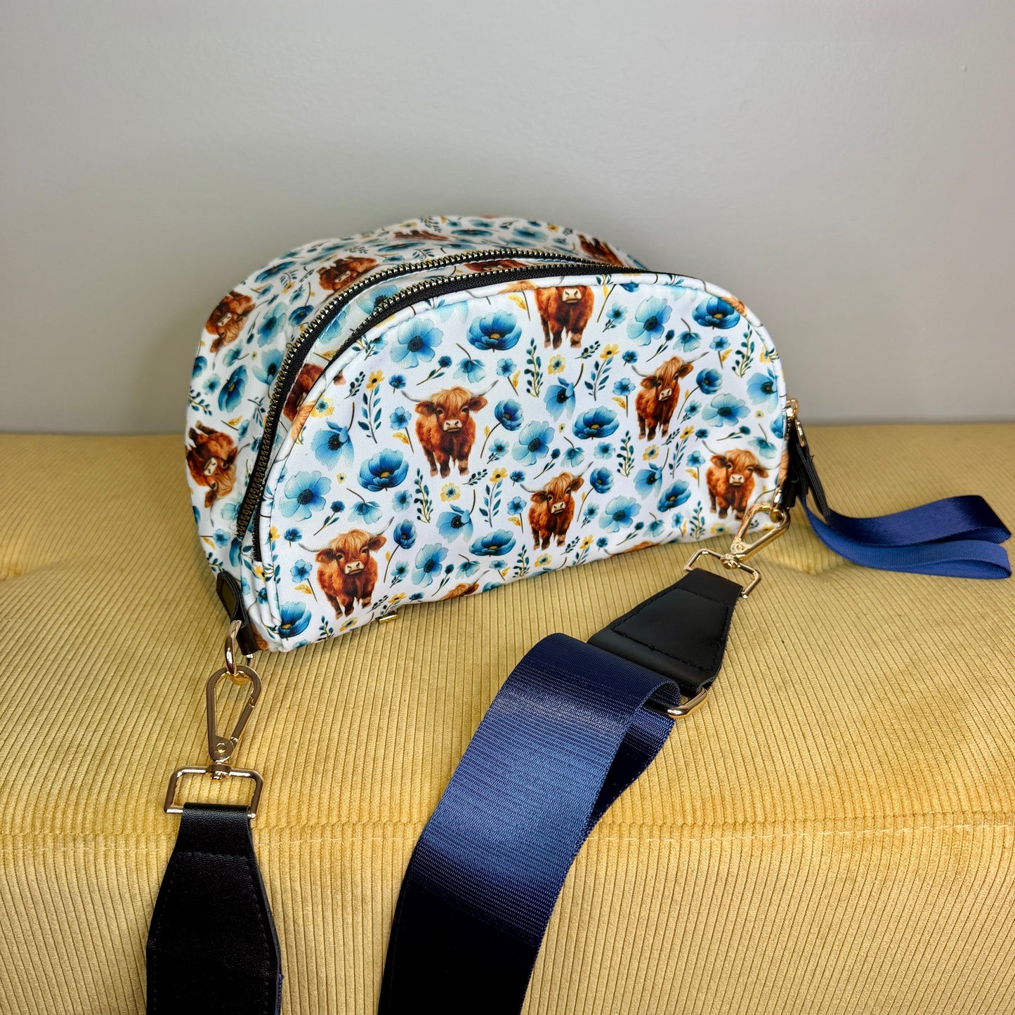 The Roni Nylon Crossbody - Highland Cow Blue Floral