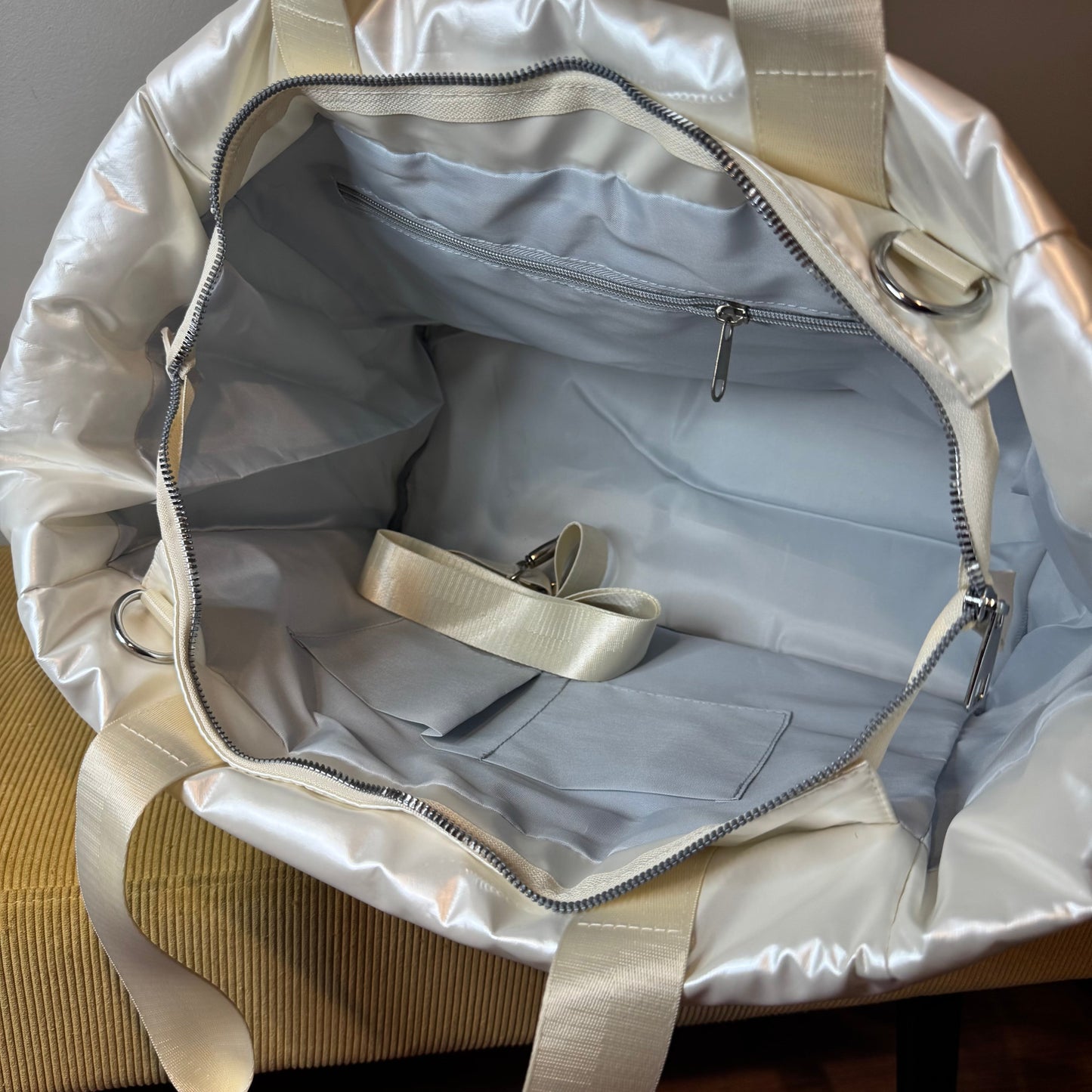 Abby - Puffer Tote - PREORDER