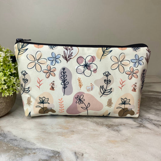Pouch - Floral Doodles
