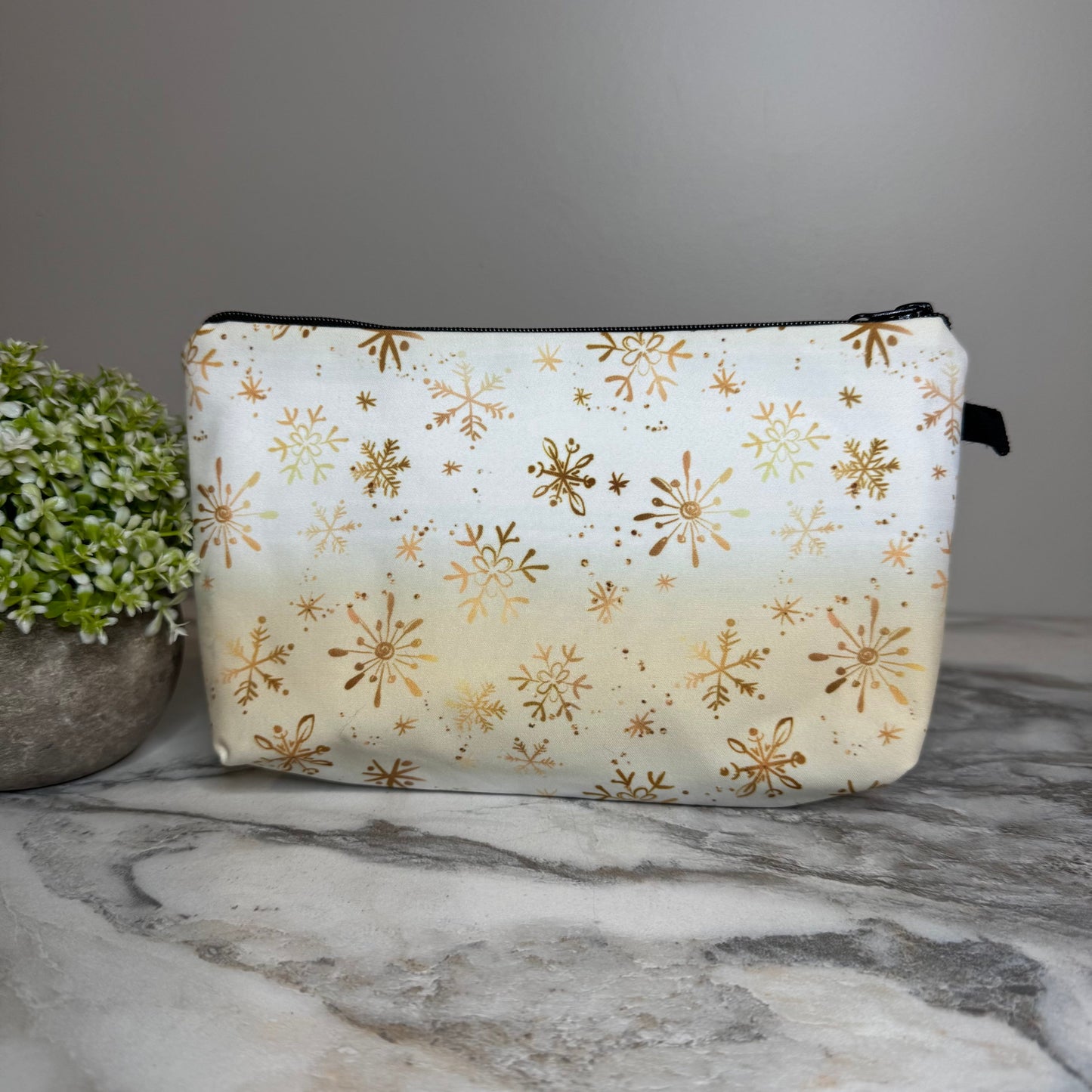 Pouch - Christmas - Snowflake Gold