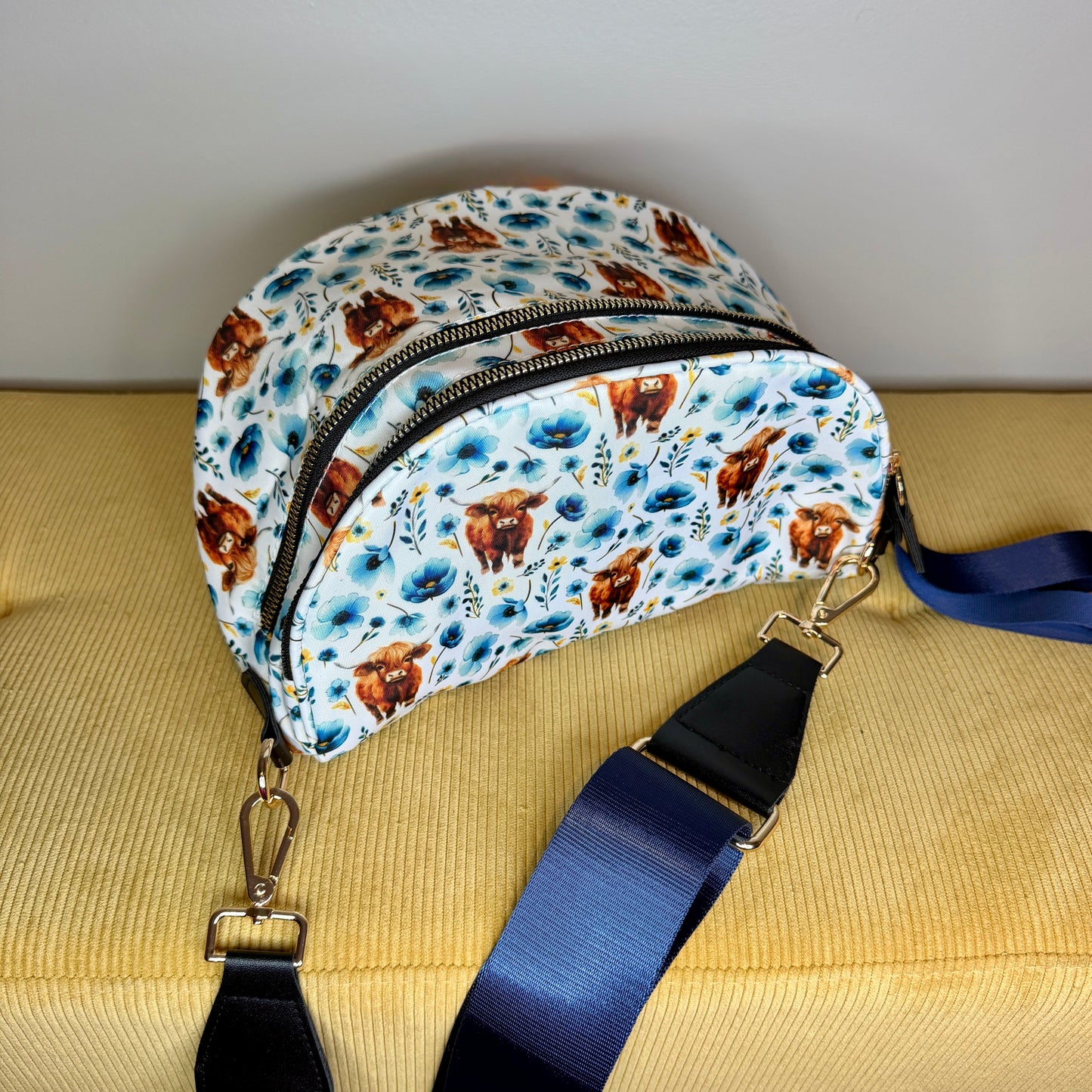 The Roni Nylon Crossbody - Highland Cow Blue Floral
