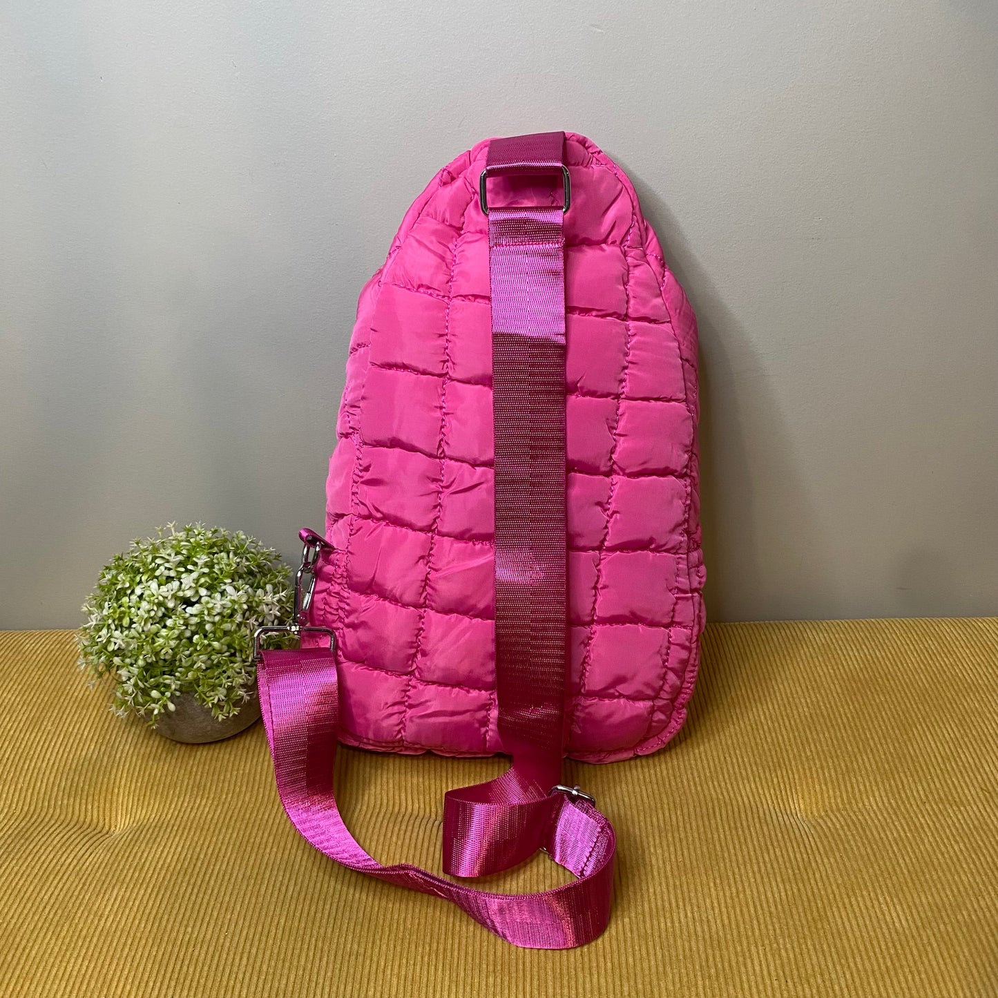 Sarah - Puffer Sling XL